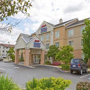 Fairfield & By Marriott Pittsburgh New Stanton
